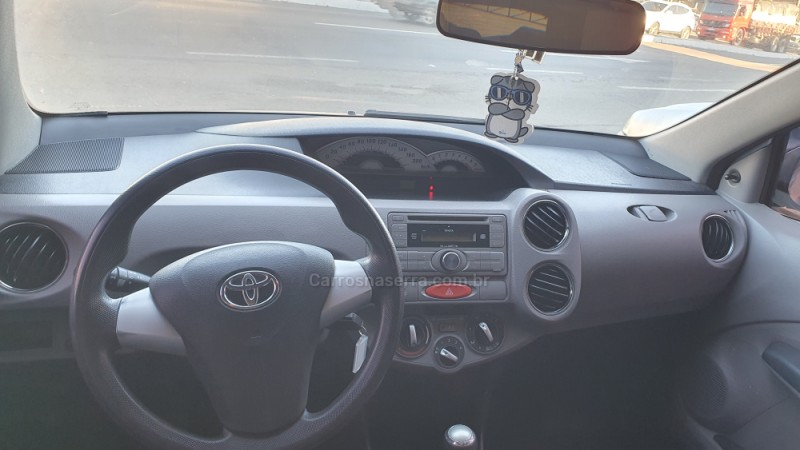 ETIOS 1.5 XLS SEDAN 16V FLEX 4P MANUAL - 2013 - CAXIAS DO SUL