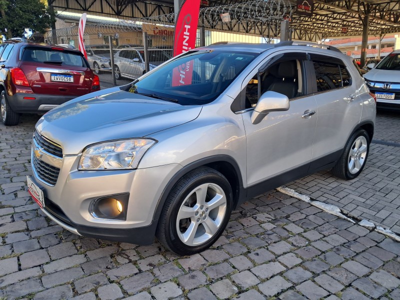 tracker 1.8 mpfi ltz 4x2 16v flex 4p automatico 2014 caxias do sul