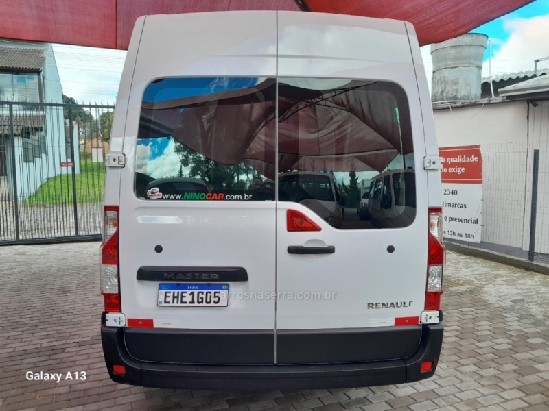 MASTER 2.3 DCI MINIBUS EXECUTIVE L3H2 16 LUGARES 16V DIESEL 4P MANUAL - 2014 - CAXIAS DO SUL