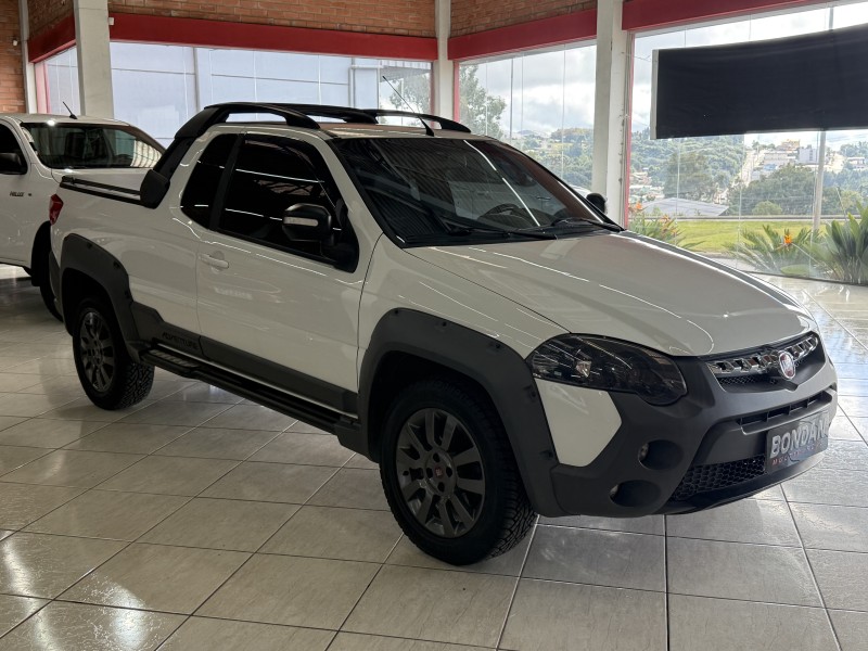 STRADA 1.8 MPI ADVENTURE CE 16V FLEX 2P MANUAL - 2018 - FARROUPILHA
