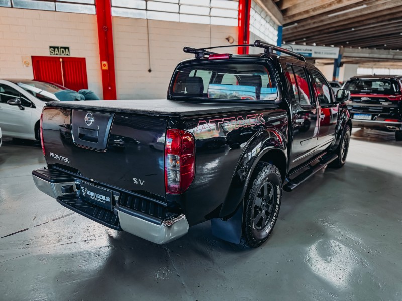FRONTIER 2.5 SV ATTACK 4X4 CD TURBO ELETRONIC DIESEL 4P AUTOMÁTICO - 2015 - CAXIAS DO SUL