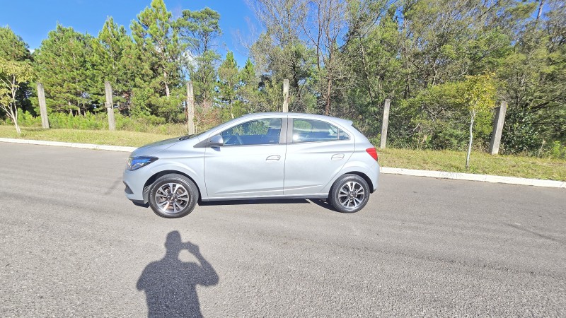 ONIX 1.4 MPFI LTZ 8V FLEX 4P MANUAL - 2015 - BENTO GONçALVES
