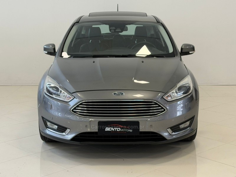 FOCUS 2.0 TITANIUM PLUS 16V FLEX 4P AUTOMÁTICO - 2016 - BENTO GONçALVES