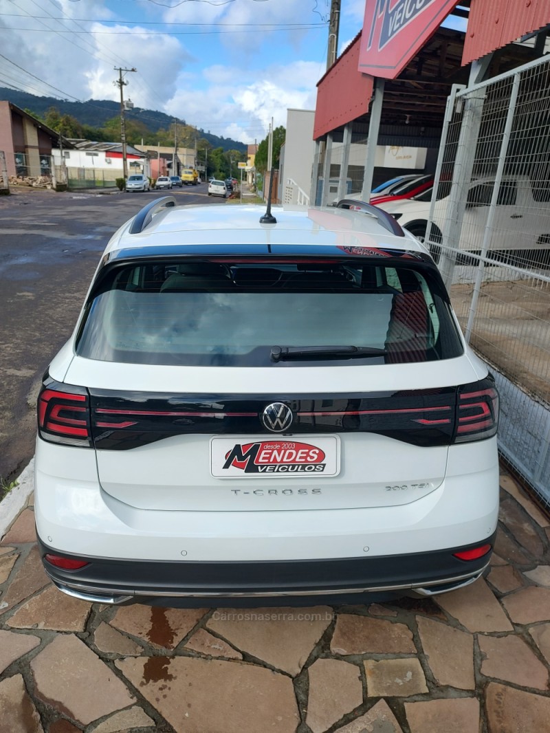 T-CROSS 1.0 COMFORTLINE TSI FLEX 4P AUTOMÁTICO - 2022 - TRêS COROAS