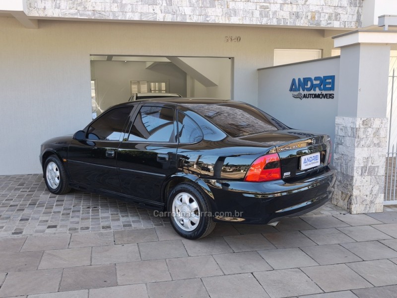 VECTRA 2.2 MPFI GLS 8V GASOLINA 4P MANUAL - 2000 - SERAFINA CORRêA