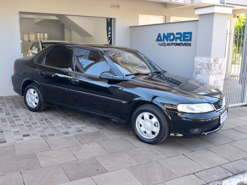 VECTRA 2.2 MPFI GLS 8V GASOLINA 4P MANUAL - 2000 - SERAFINA CORRêA