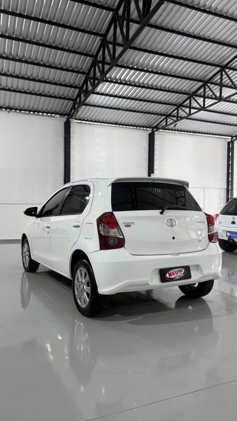 ETIOS 1.5 X PLUS 16V FLEX 4P MANUAL - 2020 - LAJEADO