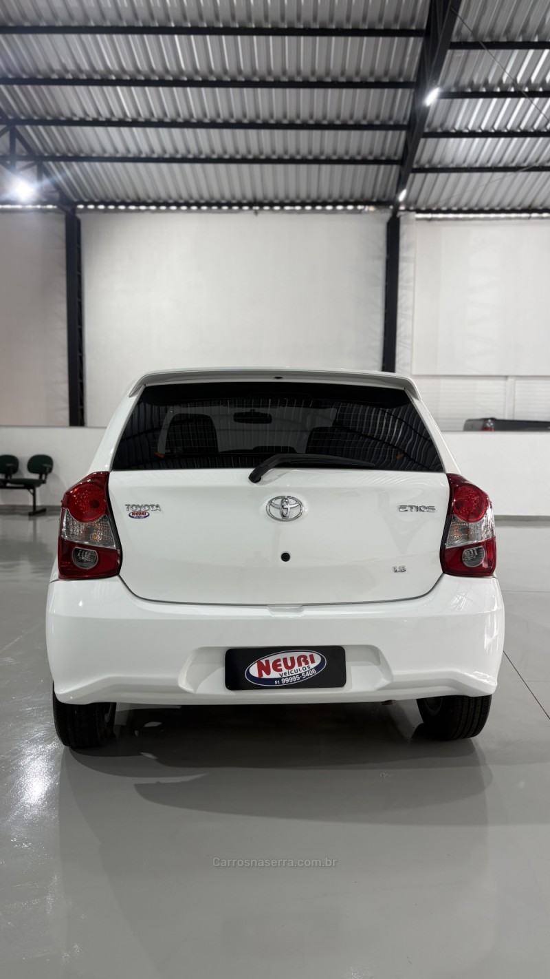 ETIOS 1.5 X PLUS 16V FLEX 4P MANUAL - 2020 - LAJEADO