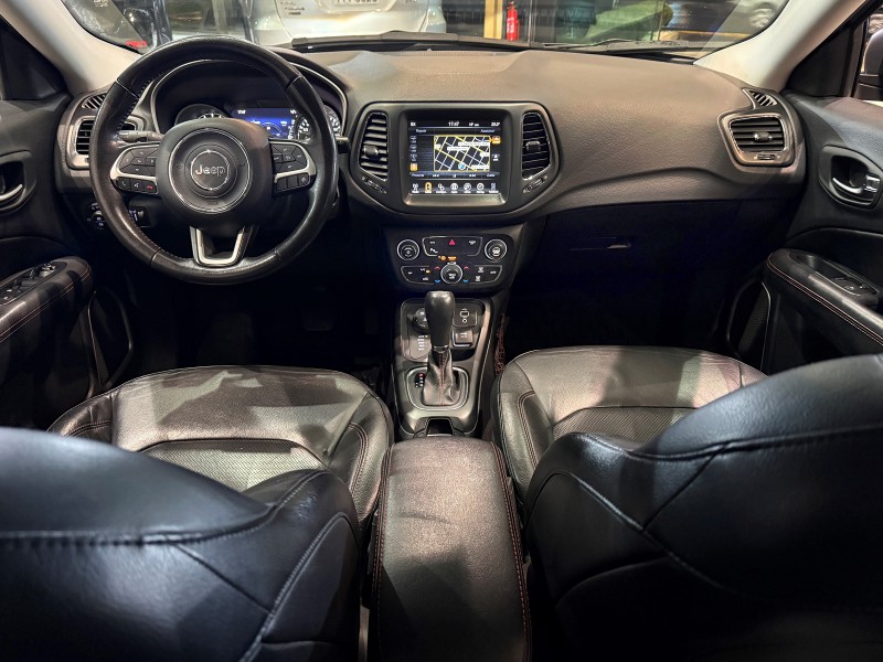COMPASS 2.0 16V DIESEL TRAILHAWK 4X4 AUTOMÁTICO - 2017 - FARROUPILHA