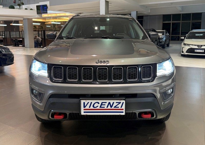 COMPASS 2.0 16V DIESEL TRAILHAWK 4X4 AUTOMÁTICO - 2017 - FARROUPILHA