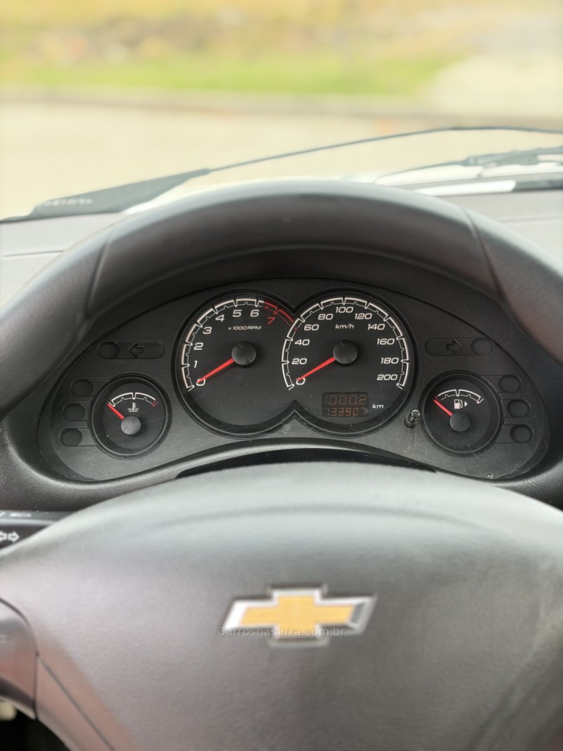 CLASSIC 1.0 VHC LS 8V FLEX 4P MANUAL - 2015 - FLORES DA CUNHA