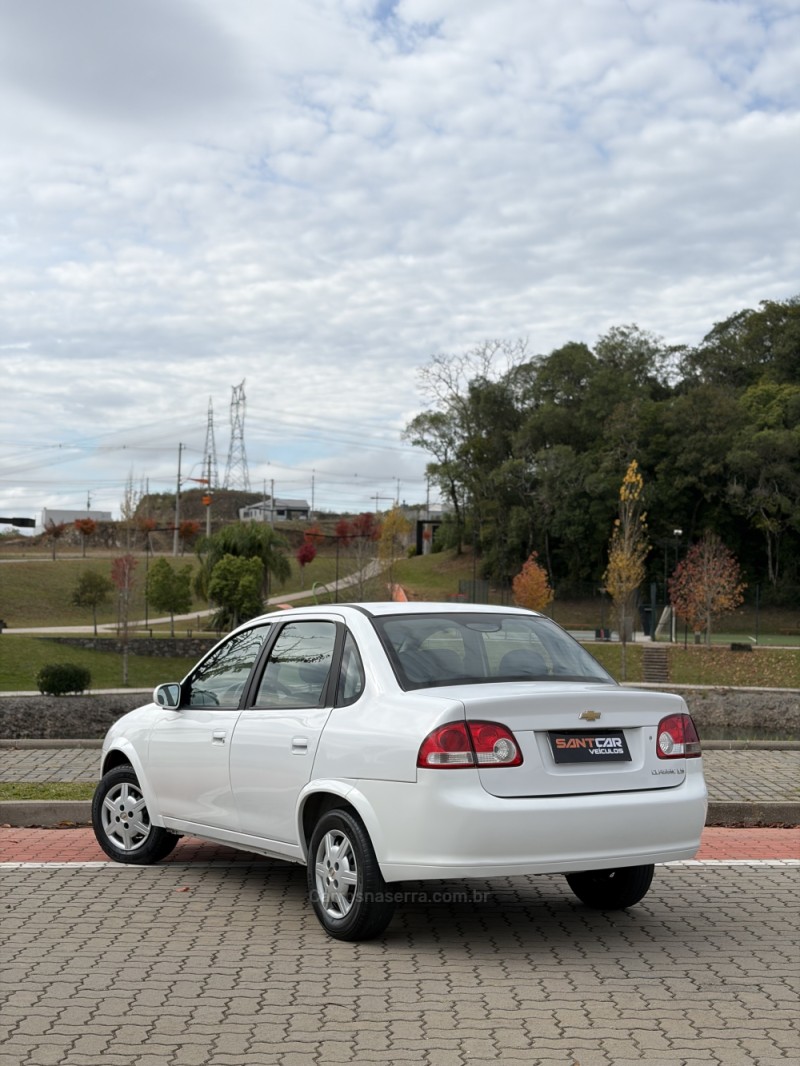 CLASSIC 1.0 VHC LS 8V FLEX 4P MANUAL - 2015 - FLORES DA CUNHA