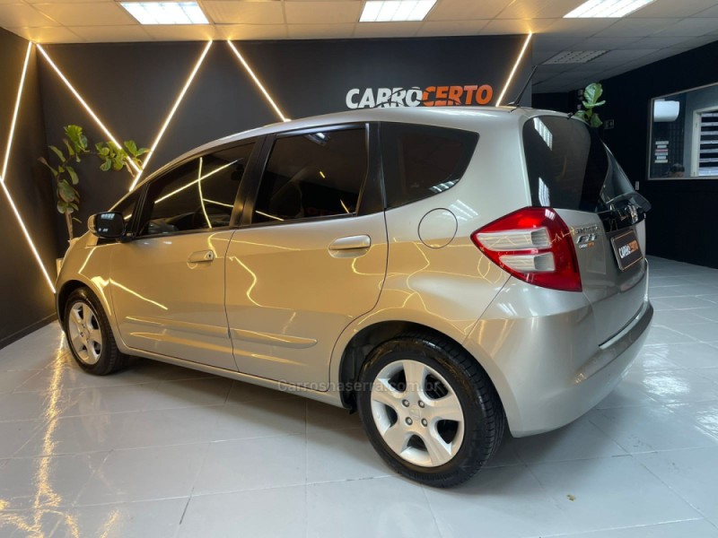 FIT 1.4 LX 8V GASOLINA 4P AUTOMÁTICO - 2010 - NOVO HAMBURGO