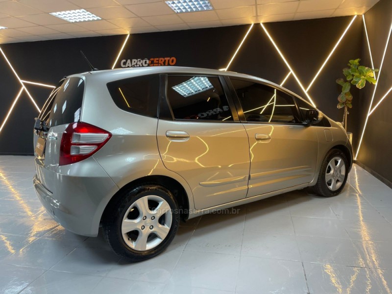 FIT 1.4 LX 8V GASOLINA 4P AUTOMÁTICO - 2010 - NOVO HAMBURGO