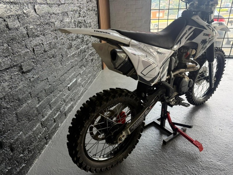 CRF 230F  - 2014 - CAXIAS DO SUL