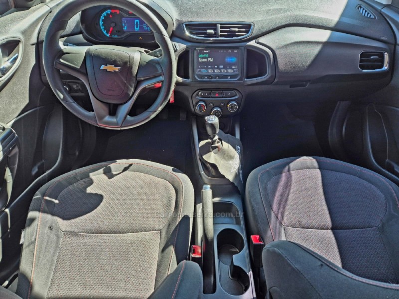 ONIX 1.4 MPFI LTZ 8V FLEX 4P MANUAL - 2015 - FARROUPILHA