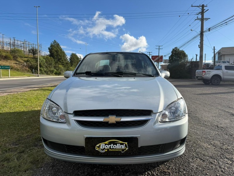 CORSA 1.0 MPFI CLASSIC SEDAN 8V GASOLINA 4P MANUAL - 2011 - FARROUPILHA