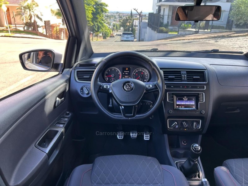 CROSSFOX 1.6 MI FLEX 8V 4P MANUAL - 2016 - VENâNCIO AIRES