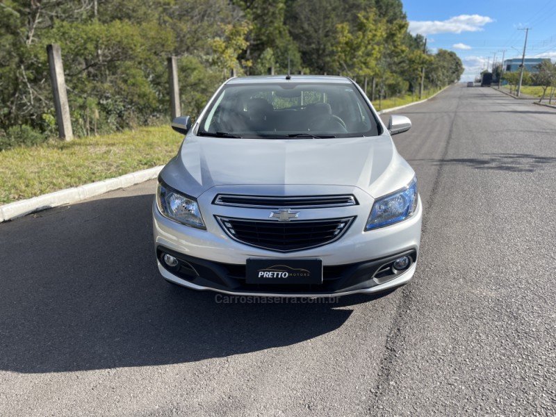 ONIX 1.4 MPFI LTZ 8V FLEX 4P MANUAL - 2015 - BENTO GONçALVES