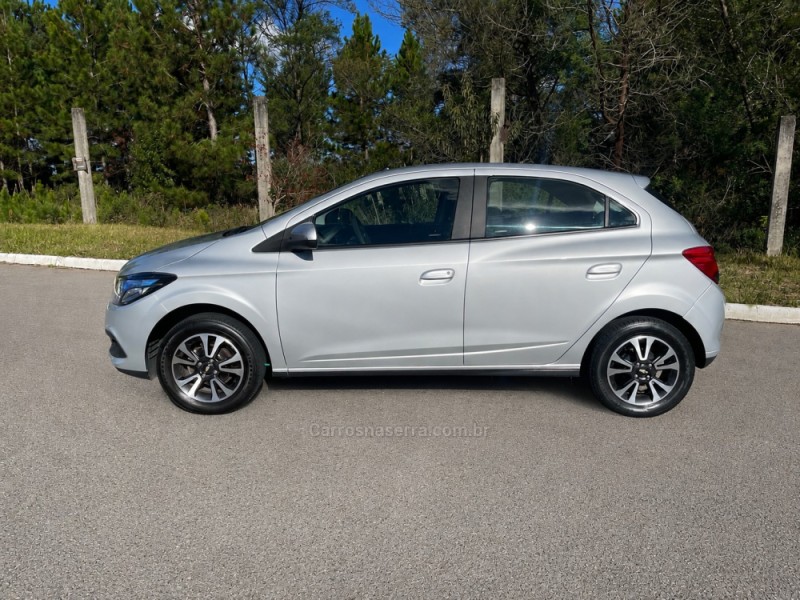 ONIX 1.4 MPFI LTZ 8V FLEX 4P MANUAL - 2015 - BENTO GONçALVES