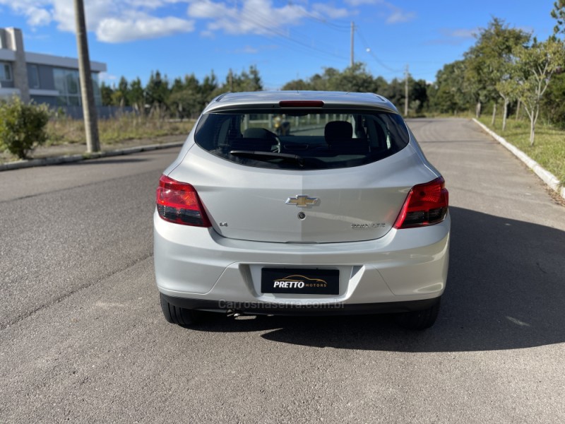 ONIX 1.4 MPFI LTZ 8V FLEX 4P MANUAL - 2015 - BENTO GONçALVES