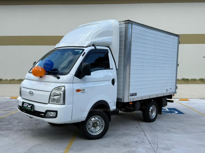 hr 2.5 4wd hdb bau 4x4 8v turbo intercooler diesel 2p manual 2025 caxias do sul