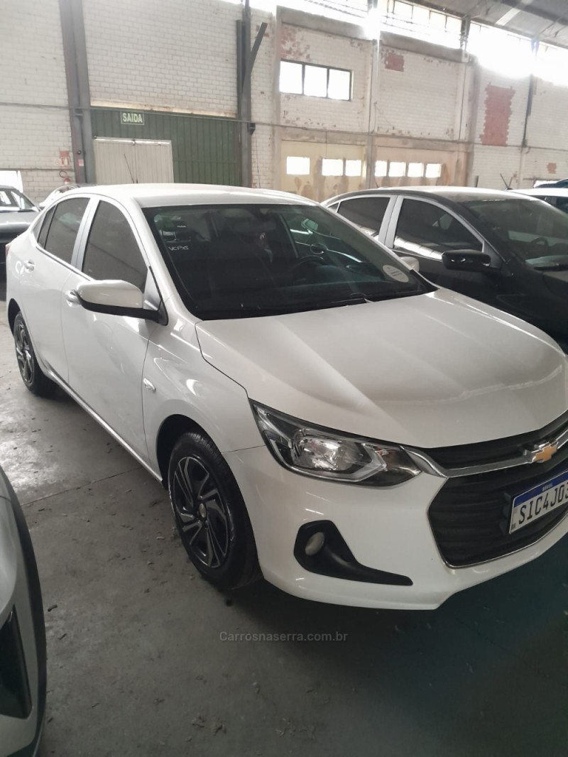 ONIX 1.0	LT PLUS 8V TURBO FLEX 4P AUTOMÁTICO - 2024 - SãO PEDRO DA SERRA