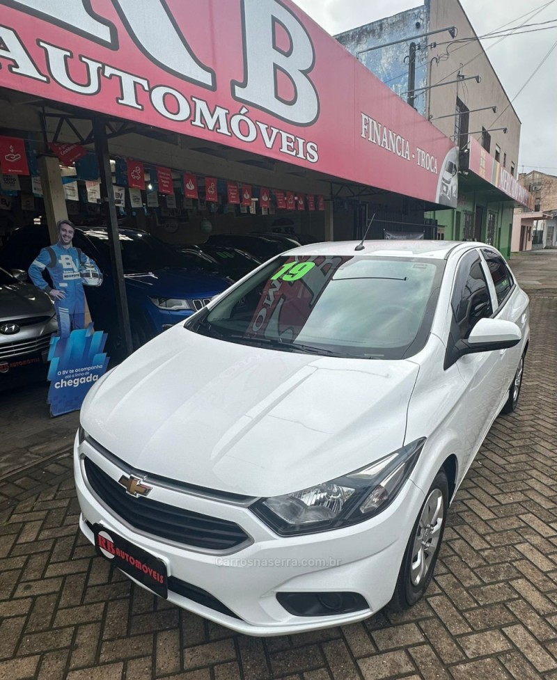 ONIX 1.0 MPFI LT 8V FLEX 4P MANUAL - 2019 - PAROBé
