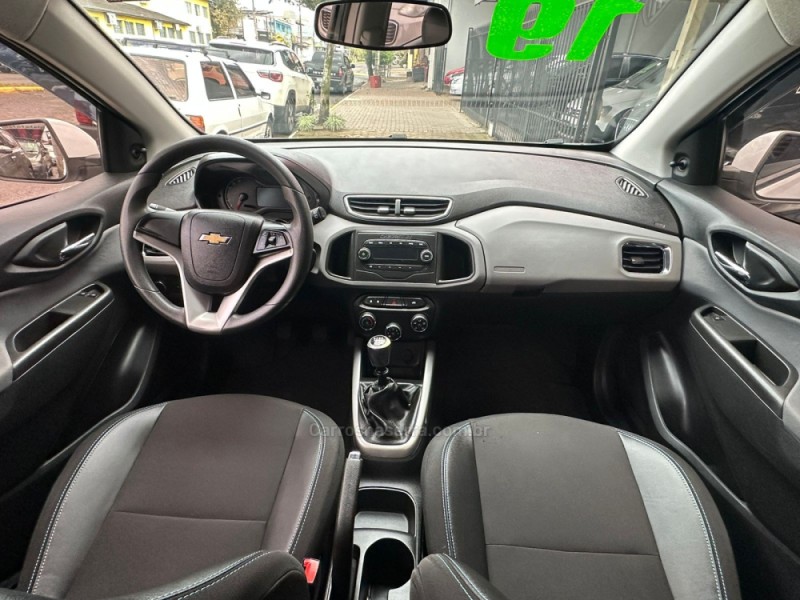 ONIX 1.0 MPFI LT 8V FLEX 4P MANUAL - 2019 - PAROBé