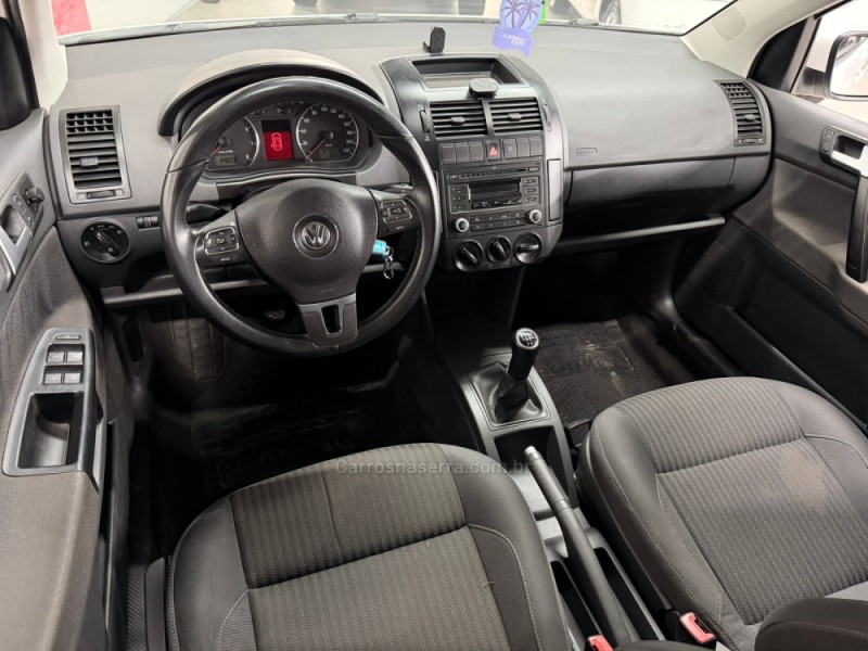 POLO 1.6 MI 8V FLEX 4P MANUAL - 2014 - CAXIAS DO SUL