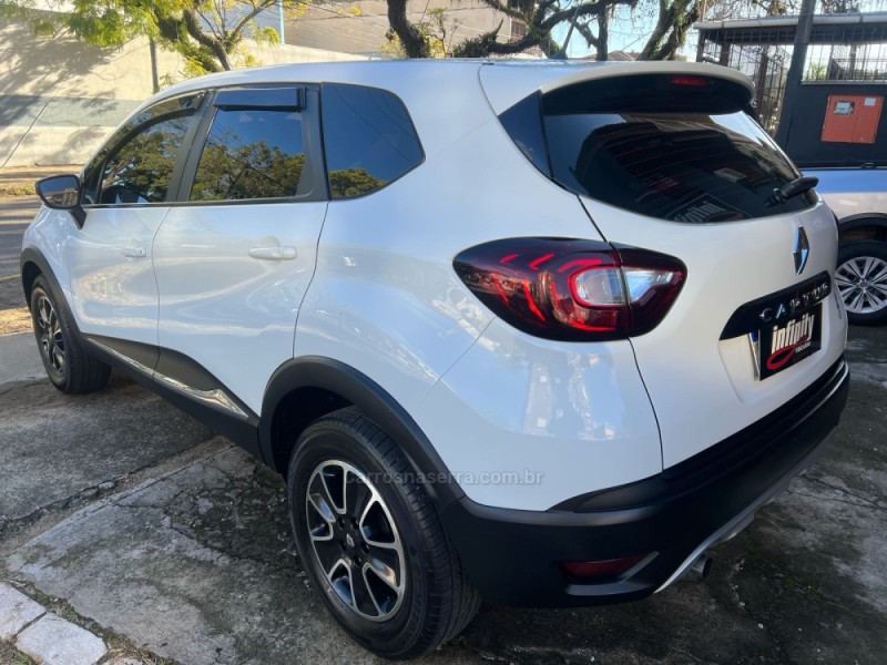 CAPTUR 1.6 LIFE 16V FLEX 4P AUTOMÁTICO - 2020 - PORTO ALEGRE