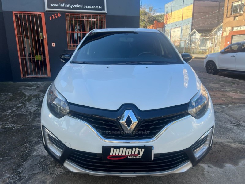 CAPTUR 1.6 LIFE 16V FLEX 4P AUTOMÁTICO - 2020 - PORTO ALEGRE