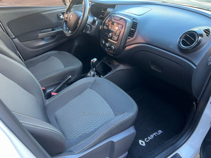 CAPTUR 1.6 LIFE 16V FLEX 4P AUTOMÁTICO - 2020 - PORTO ALEGRE