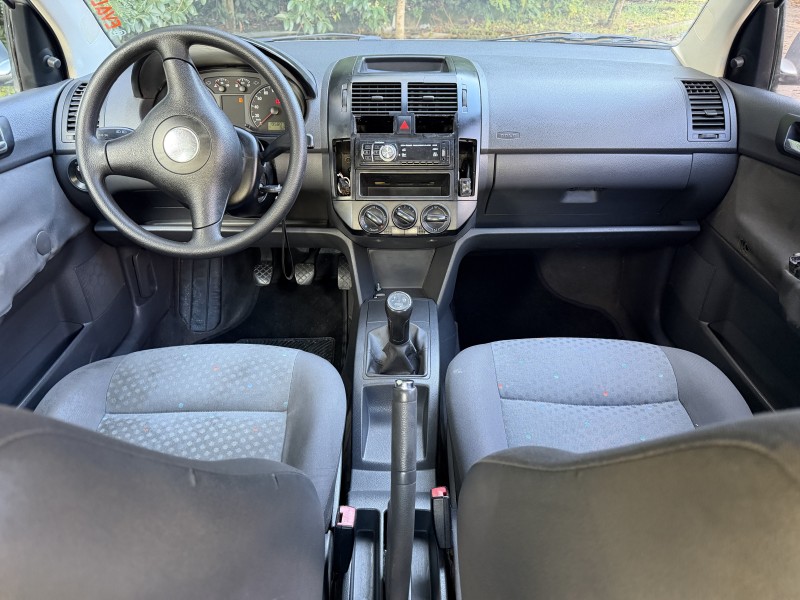 POLO 1.6 MI 8V GASOLINA 4P MANUAL - 2003 - CAXIAS DO SUL