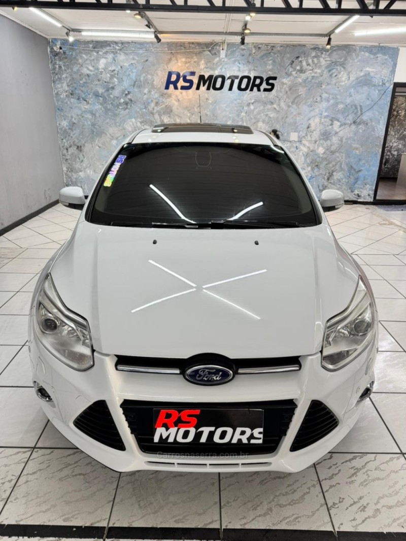 FOCUS 2.0 TITANIUM HATCH 16V FLEX 4P AUTOMÁTICO - 2015 - CAXIAS DO SUL