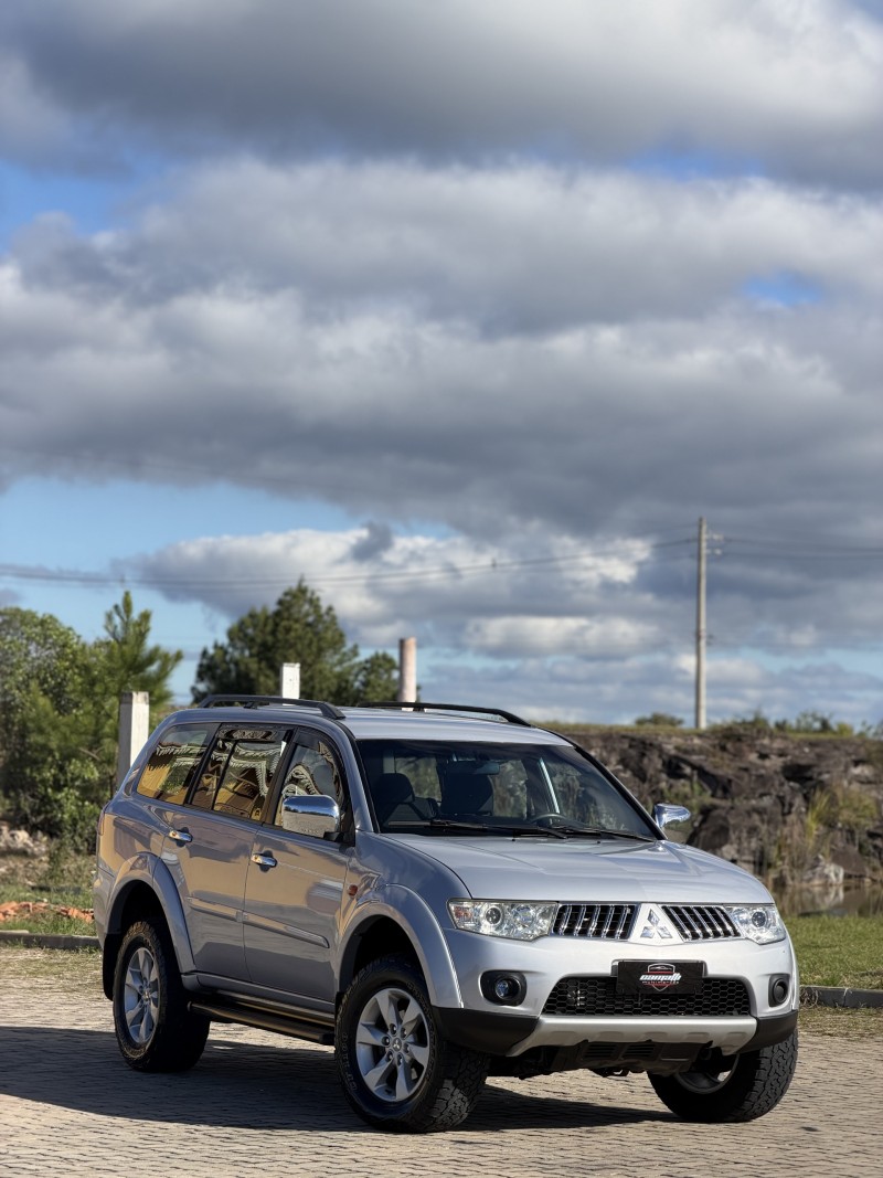 PAJERO 3.2 HPE 4X4 7 LUGARES 16V TURBO INTERCOOLER DIESEL 4P AUTOMÁTICO - 2012 - ANTôNIO PRADO