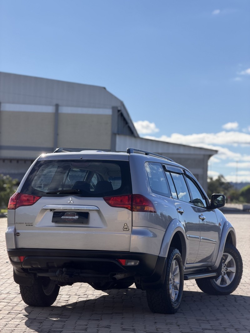 PAJERO 3.2 HPE 4X4 7 LUGARES 16V TURBO INTERCOOLER DIESEL 4P AUTOMÁTICO - 2012 - ANTôNIO PRADO