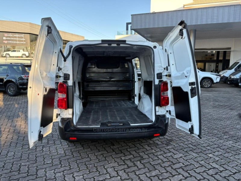 EXPERT 1.6 BLUEHDI DIESEL BUSINESS PACK MANUAL - 2020 - FARROUPILHA