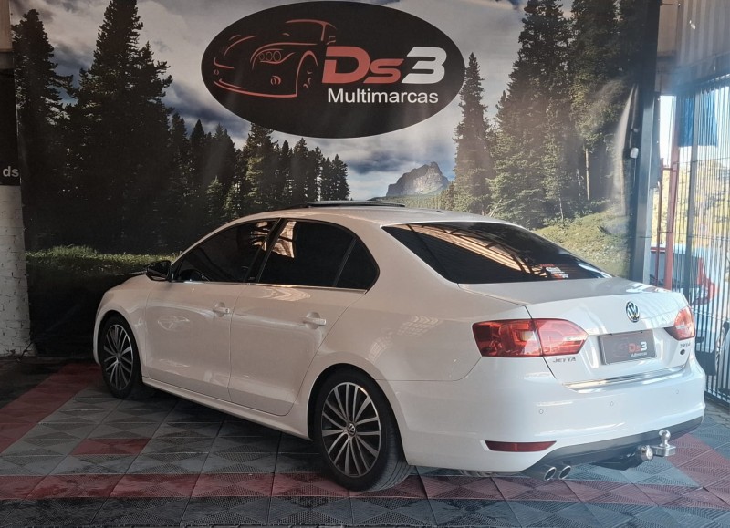 JETTA 2.0 TSI HIGHLINE 200CV GASOLINA 4P TIPTRONIC - 2011 - CAXIAS DO SUL