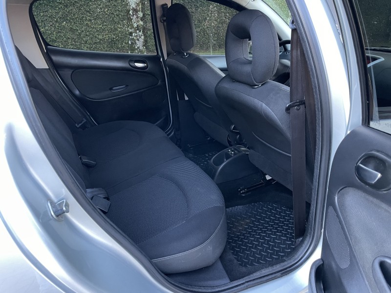207 1.6 XS 16V FLEX 4P MANUAL - 2011 - CAXIAS DO SUL