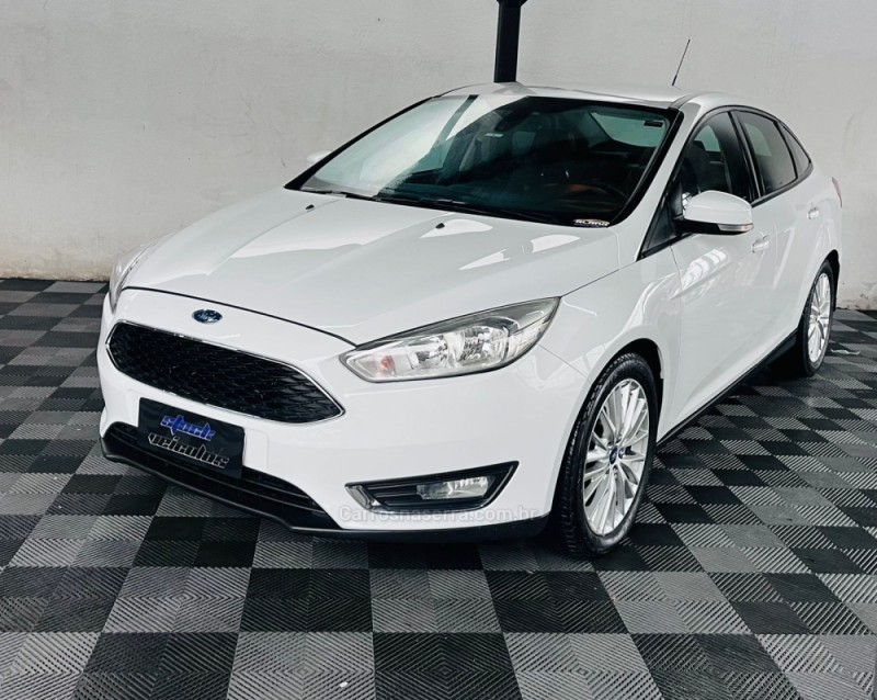 focus 2.0 ghia 16v flex 4p automatico 2016 novo hamburgo