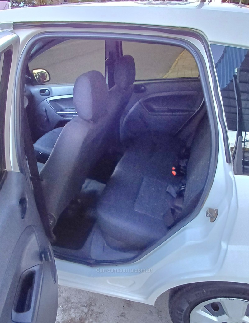 FIESTA 1.0 MPI 8V GASOLINA 4P MANUAL - 2003 - FARROUPILHA