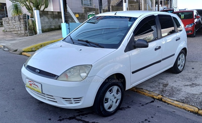 FIESTA 1.0 MPI 8V GASOLINA 4P MANUAL - 2003 - FARROUPILHA