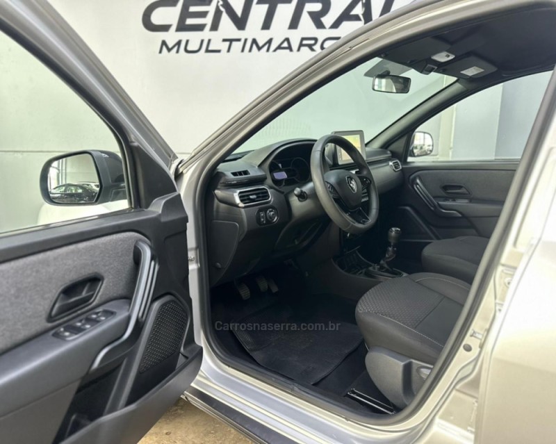 OROCH 1.6 16V SCE INTENSE FLEX 4P MANUAL - 2024 - VACARIA
