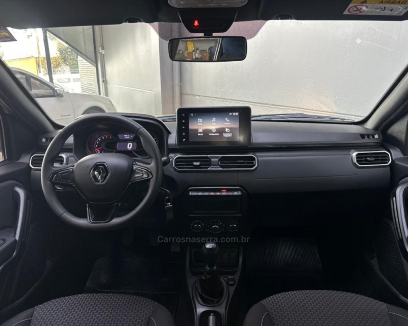 OROCH 1.6 16V SCE INTENSE FLEX 4P MANUAL - 2024 - VACARIA