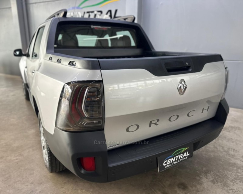 OROCH 1.6 16V SCE INTENSE FLEX 4P MANUAL - 2024 - VACARIA