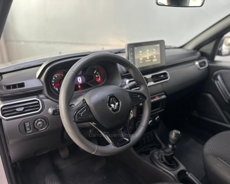 OROCH 1.6 16V SCE INTENSE FLEX 4P MANUAL - 2024 - VACARIA