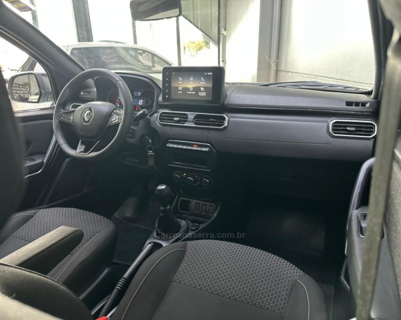 OROCH 1.6 16V SCE INTENSE FLEX 4P MANUAL - 2024 - VACARIA