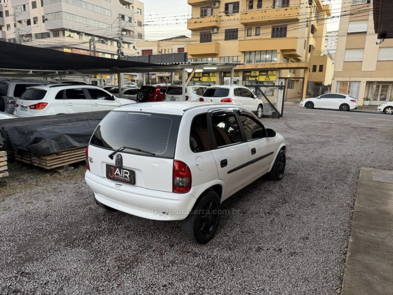 CORSA 1.0 EFI WIND 8V GASOLINA 4P MANUAL - 2001 - GARIBALDI