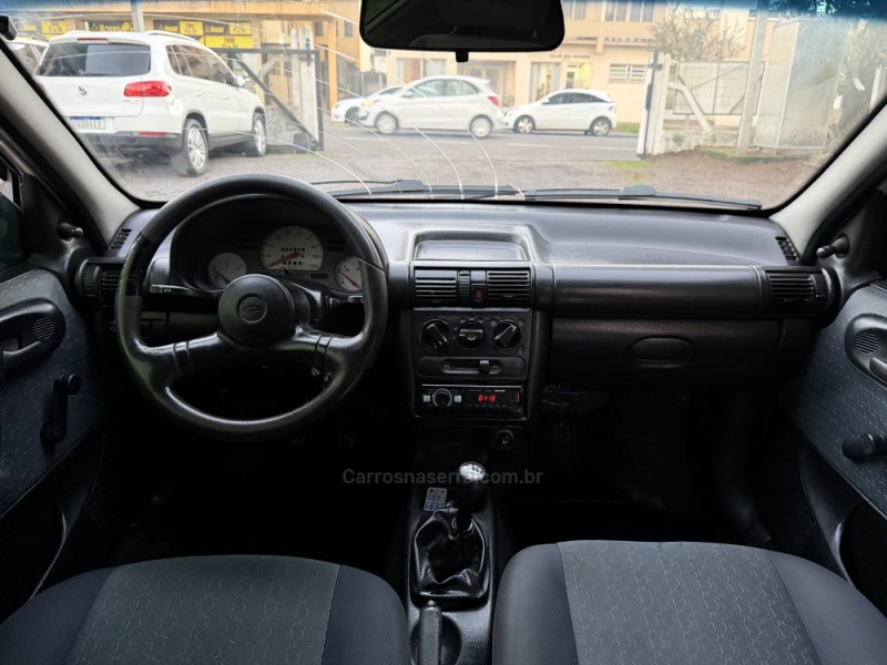 CORSA 1.0 EFI WIND 8V GASOLINA 4P MANUAL - 2001 - GARIBALDI